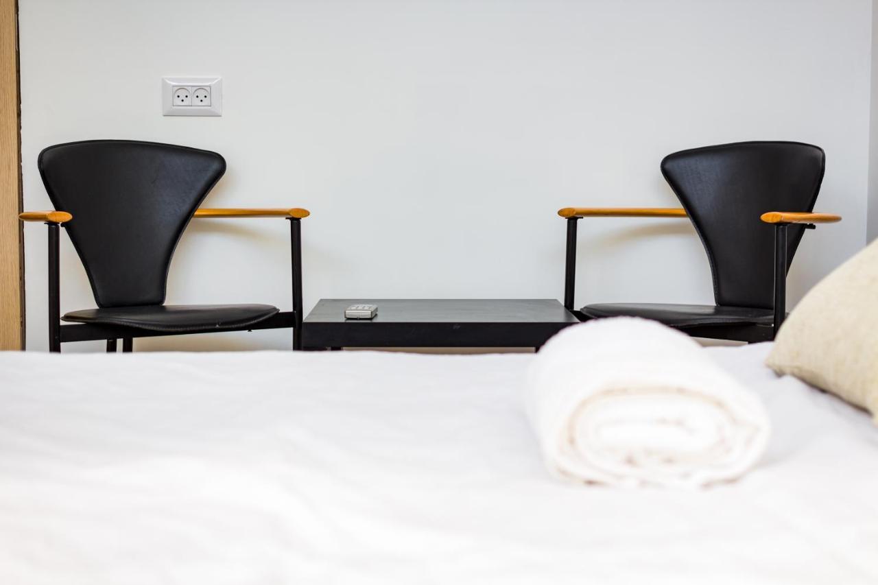 Mevaser - Christian Hostel Rishon LeZion Bagian luar foto