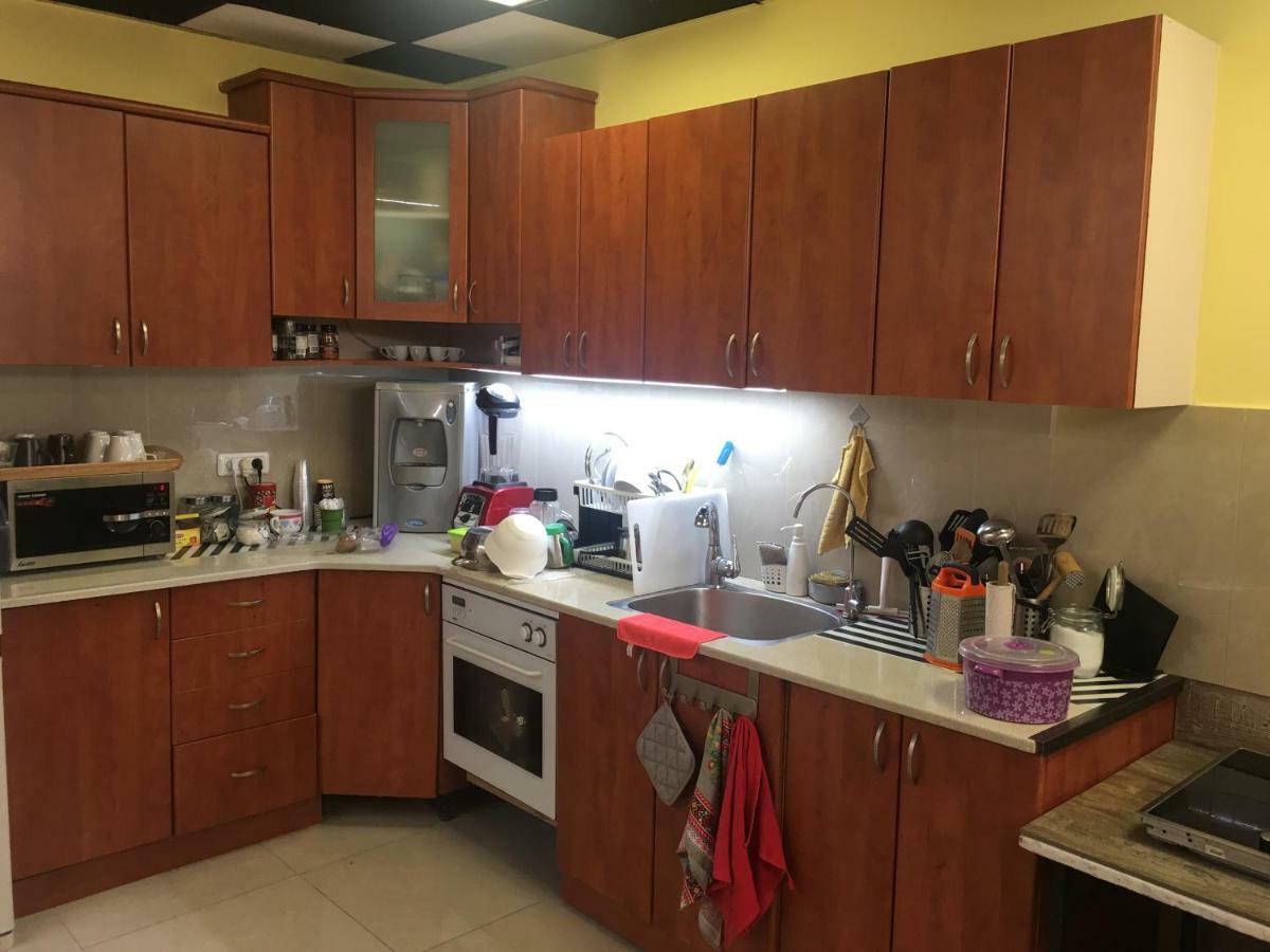 Mevaser - Christian Hostel Rishon LeZion Bagian luar foto
